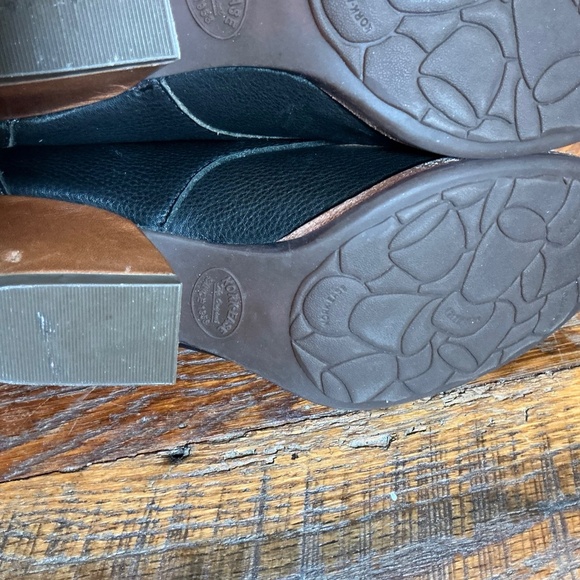 Kork-Ease Helene Black Leather Lace Up Chukka Heel Boots Women’s 8M - Picture 12 of 15